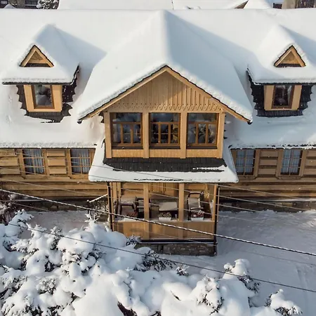 Stare Izby Sauna&jacuzzi 波罗宁